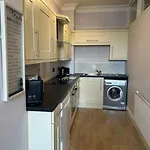 10 Thurnams House