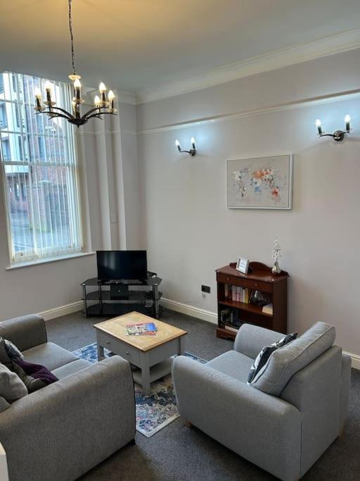 10 Thurnams House Apartment