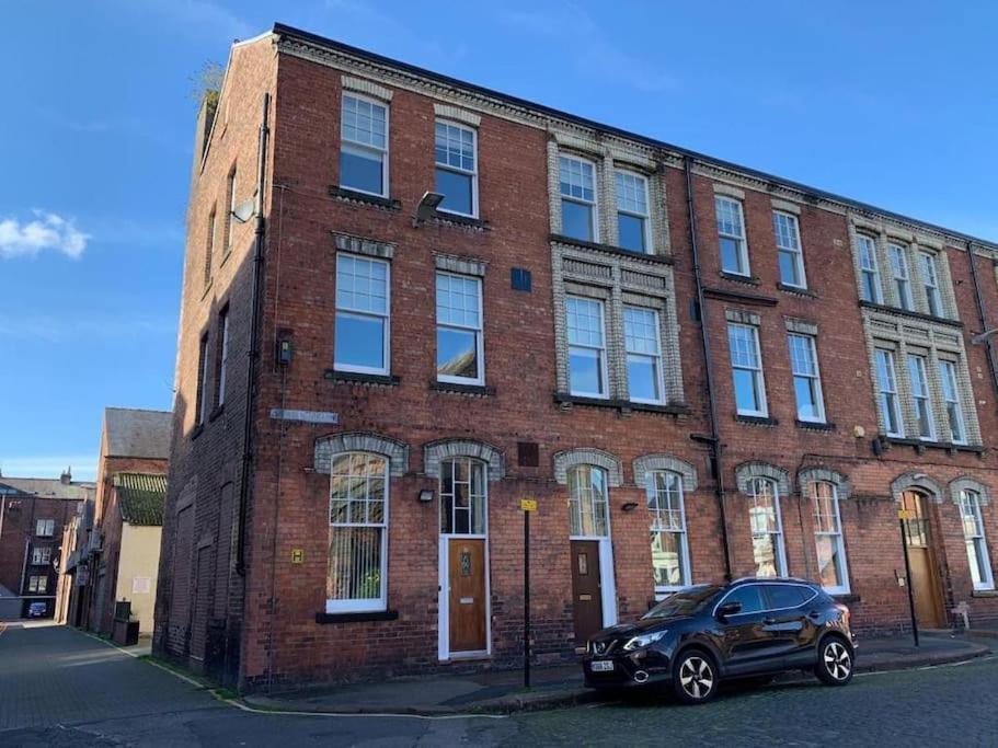 10 Thurnams House Apartment